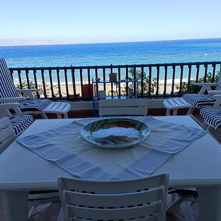 Casa Vacanze Margarita SantʼAlessio Siculo エクステリア 写真