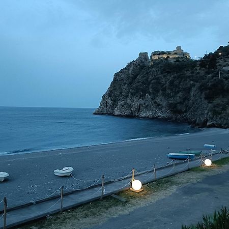 Casa Vacanze Margarita SantʼAlessio Siculo エクステリア 写真