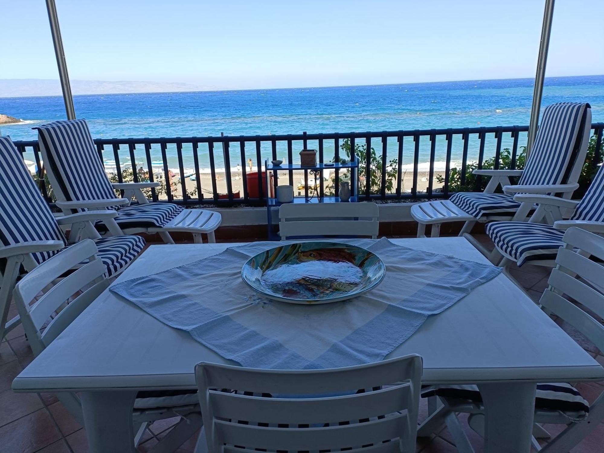 Casa Vacanze Margarita SantʼAlessio Siculo エクステリア 写真