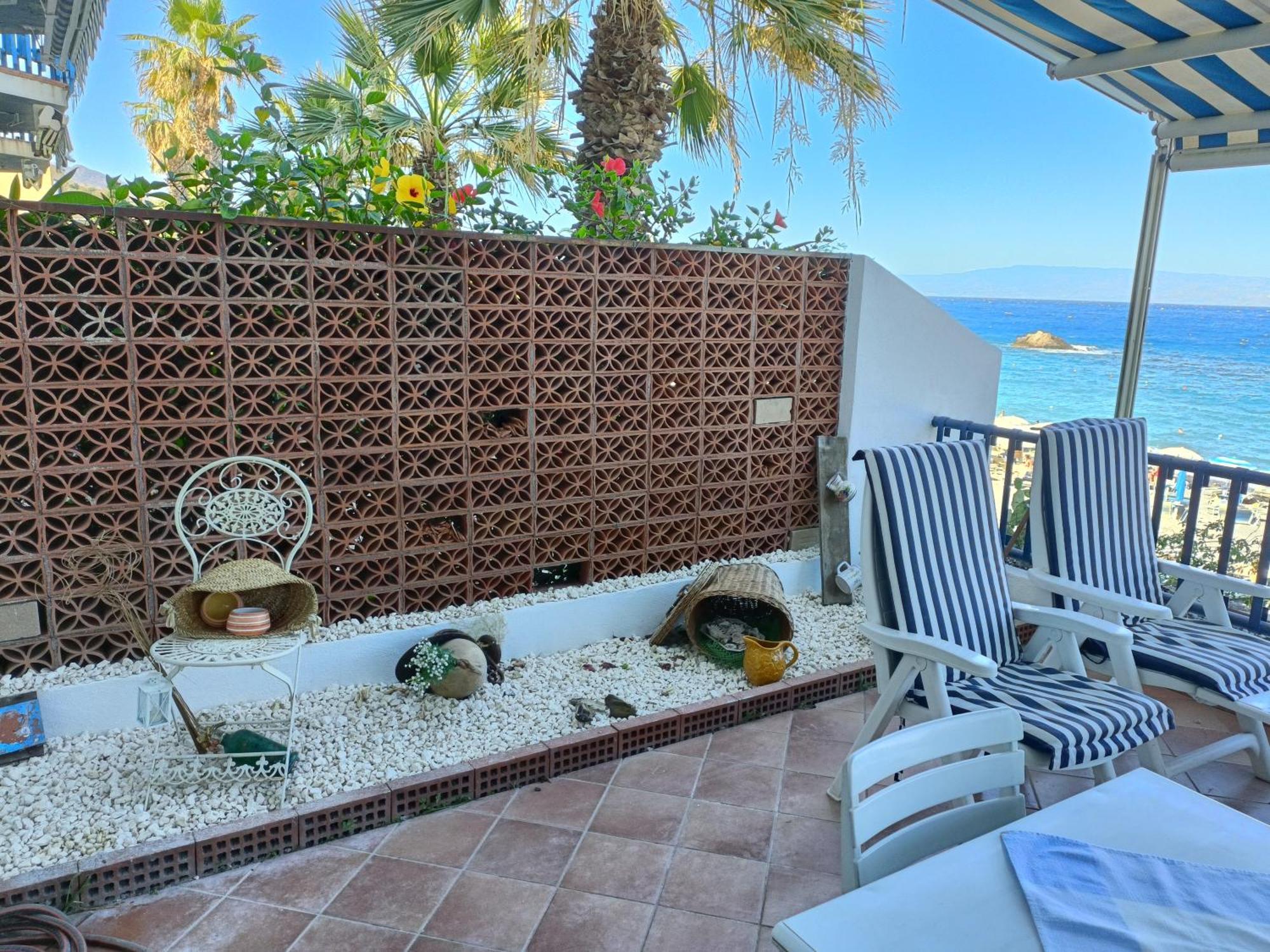 Casa Vacanze Margarita SantʼAlessio Siculo エクステリア 写真