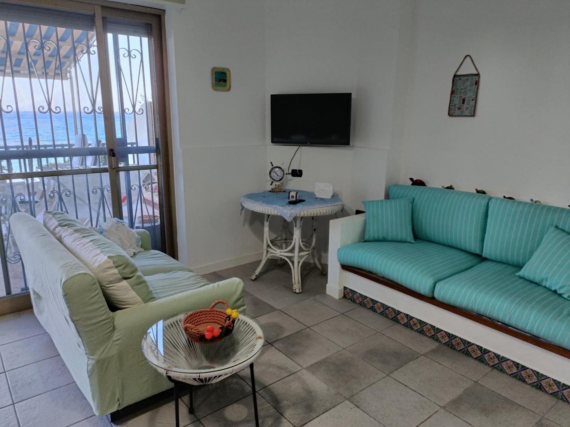 Casa Vacanze Margarita SantʼAlessio Siculo エクステリア 写真